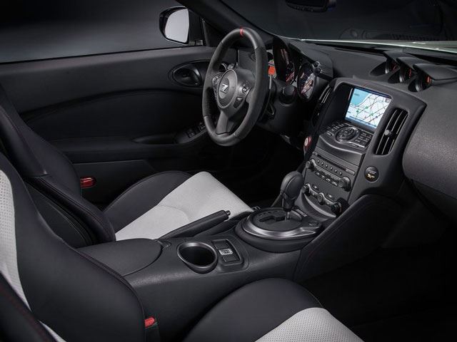 Nissan показал новый концепт в Чикаго - родстер 370Z Nismo